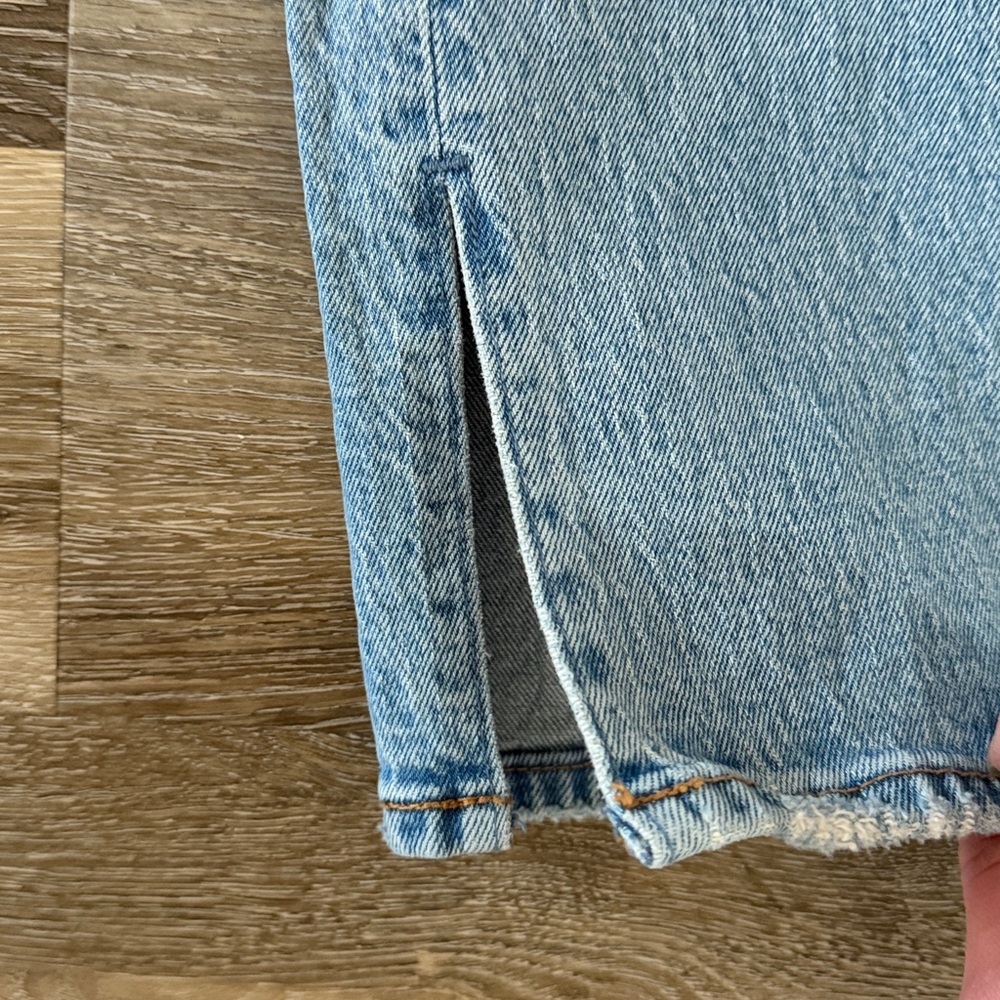 Abercrombie & Fitch Ultra High Rise 90s Straight Jeans - Picture 3 of 4
